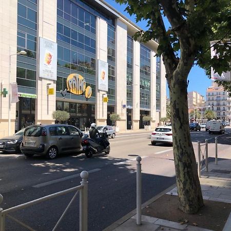 Magnifique T3 Dans Une Residence Au Centre De Toulon Exterior photo
