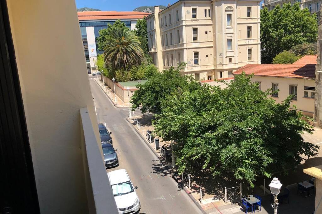Magnifique T3 Dans Une Residence Au Centre De Toulon Exterior photo