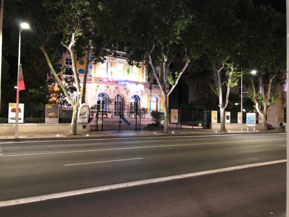 Magnifique T3 Dans Une Residence Au Centre De Toulon Exterior photo